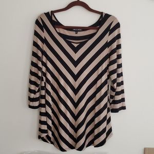 Cable & Gauge Long, Flowy Top